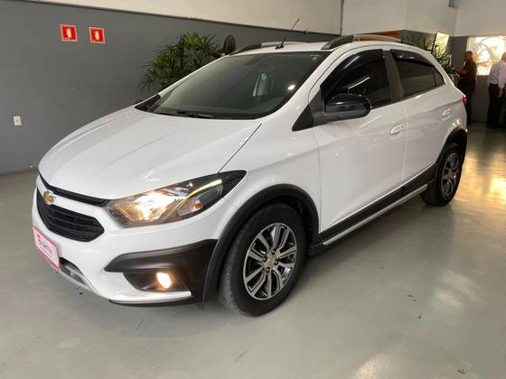 CHEVROLET ONIX 1.4 MPFI ACTIV 8V FLEX 4P AUTOMÁTICO CHEVROLET ONIX 1.4 MPFI ACTIV 8V FLEX 4P AUTOMÁTICO
